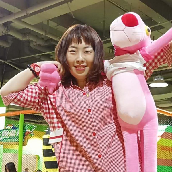 亲小妖怪的照片