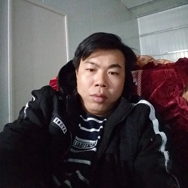 陈坚财的照片