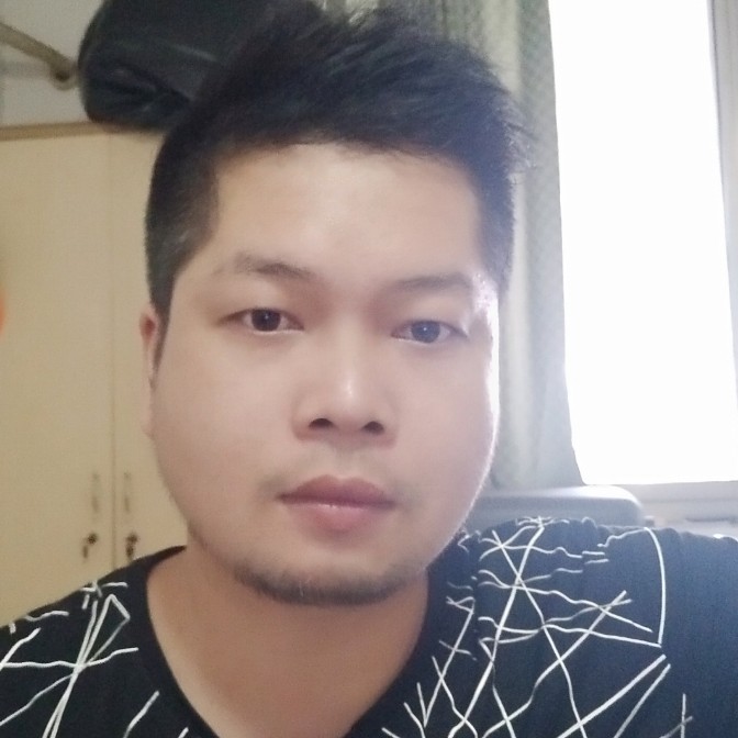 石头爱撒娇的照片