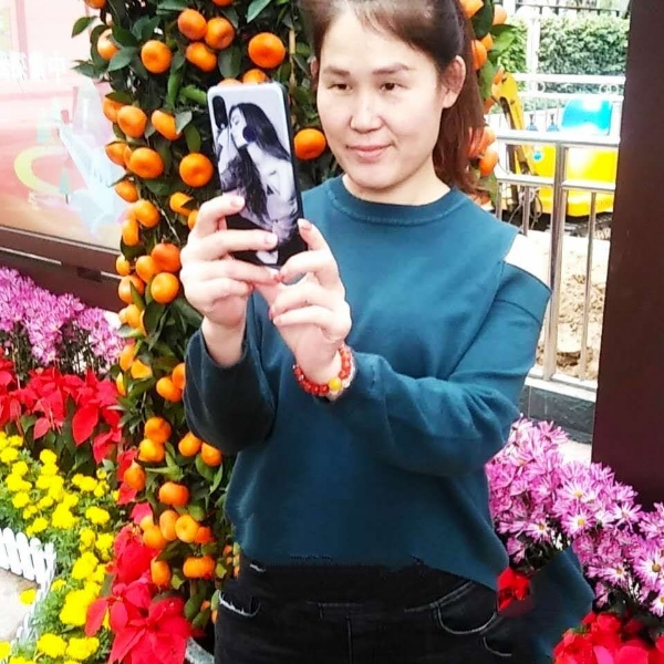 冲淡的茶的照片