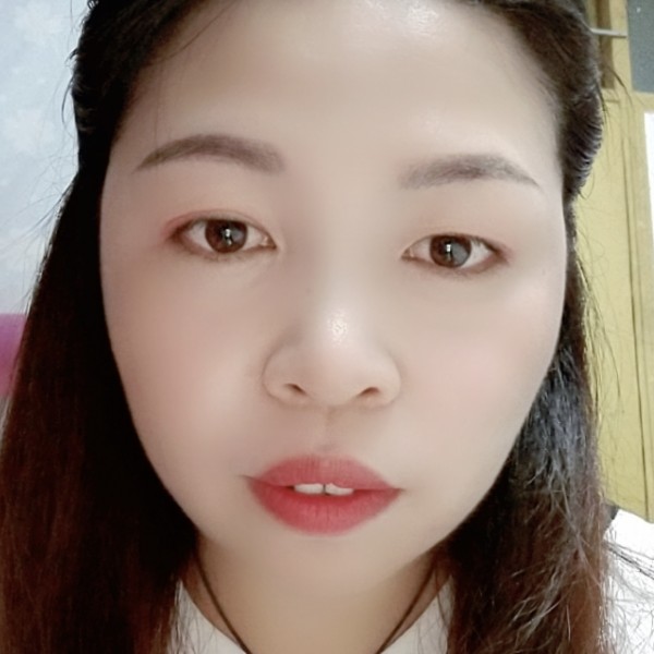 这个年代是看脸的的照片