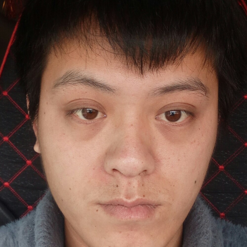 背锅侠。的照片