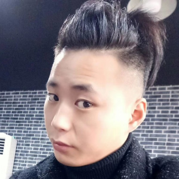 开放凝眸楼房的照片