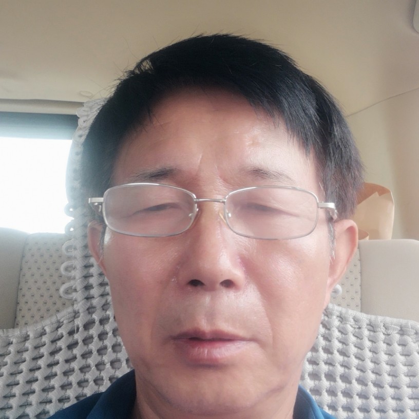 明亮与冷月的照片