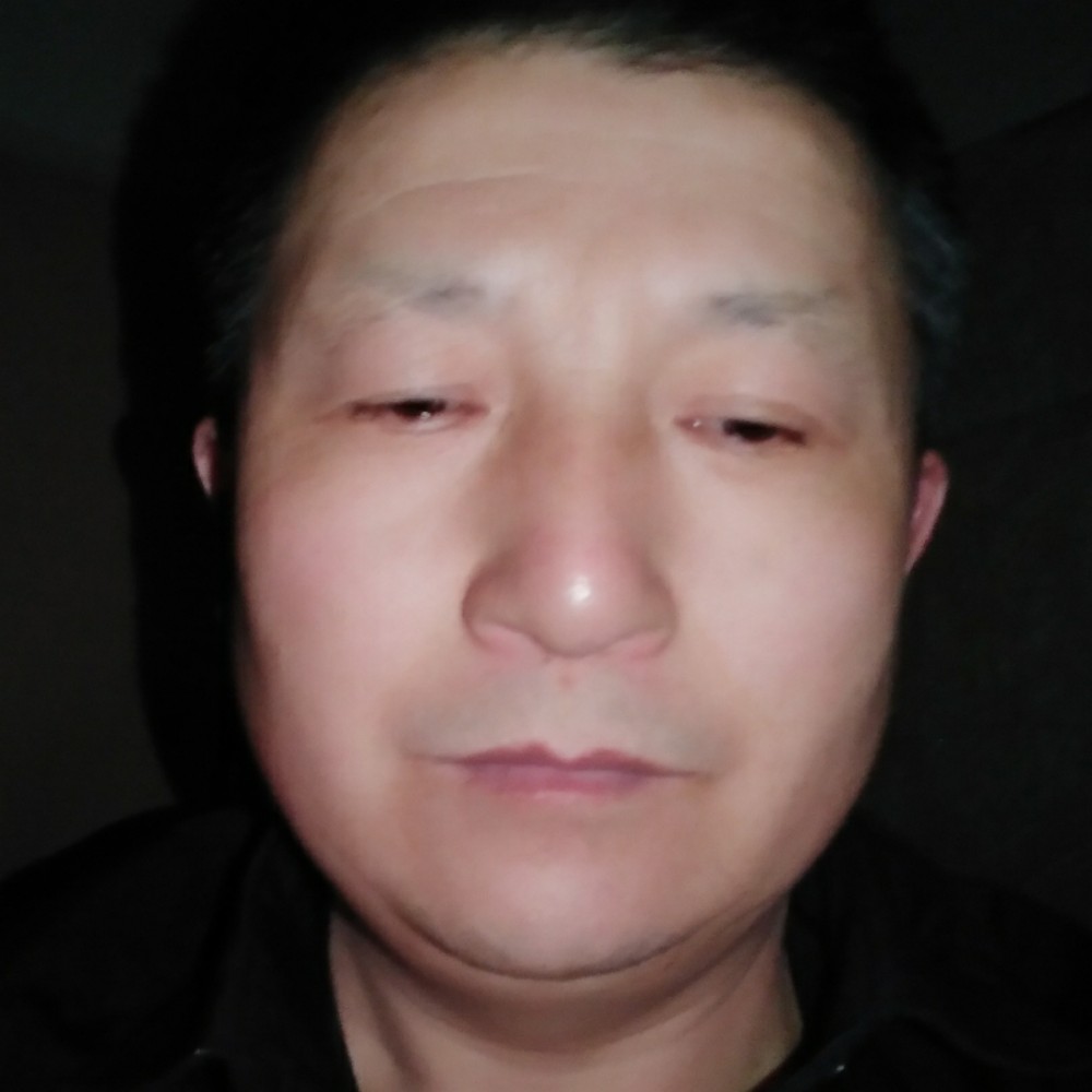 安静邂逅小伙的照片