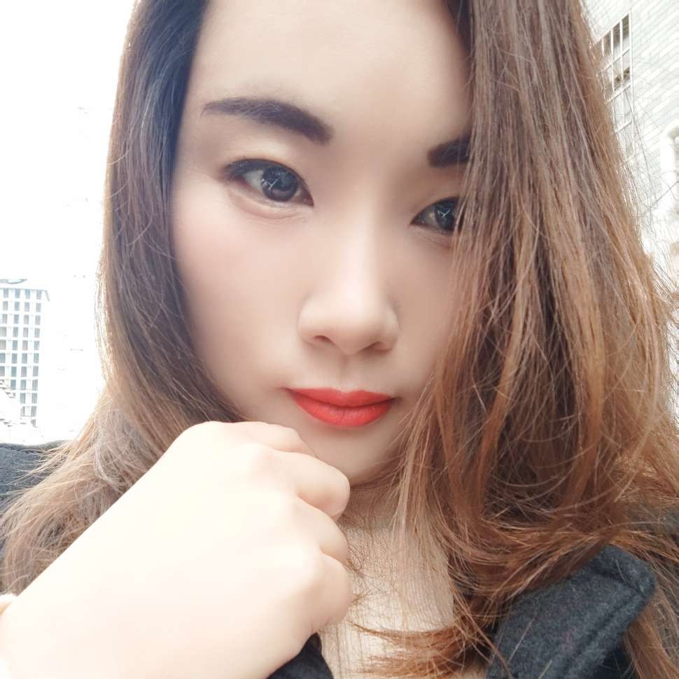 畅快的美妞的照片