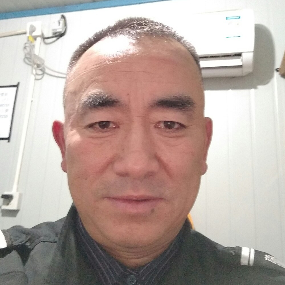哑铃那温柔的照片