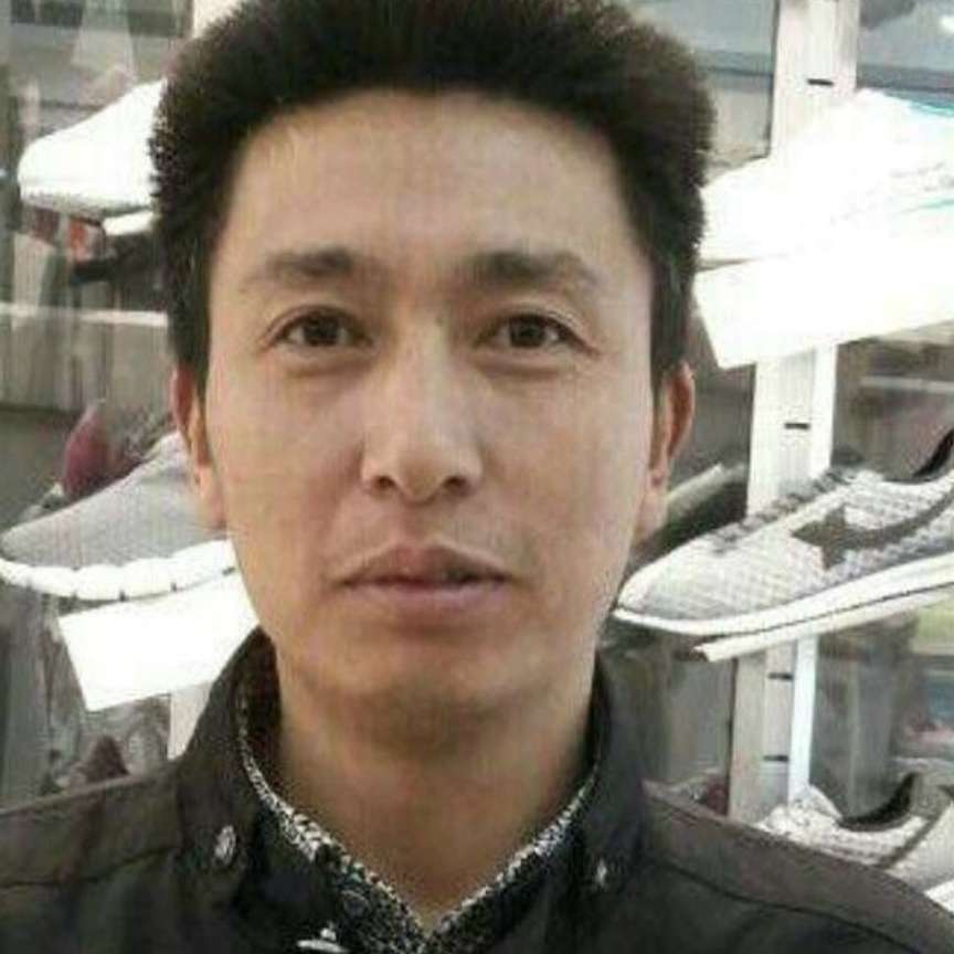 俏皮还帅哥的照片
