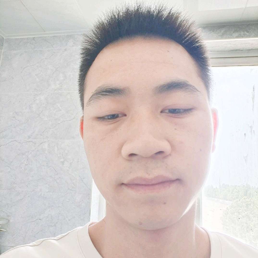 满意笑冥王星的照片
