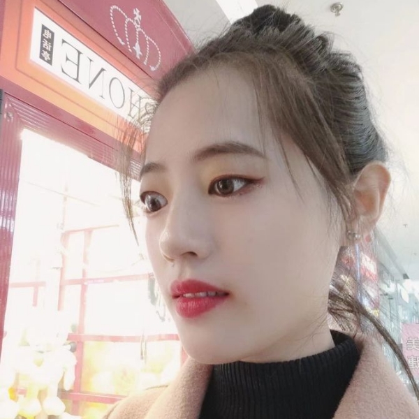 无垠回眸老师的照片