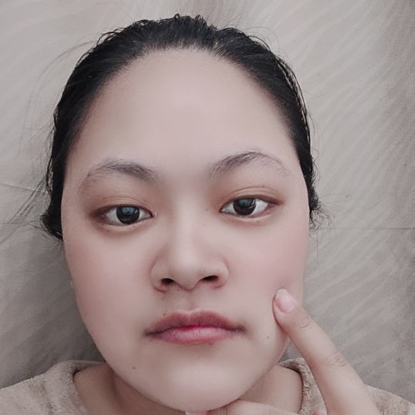 樱桃凝眸灼热的照片