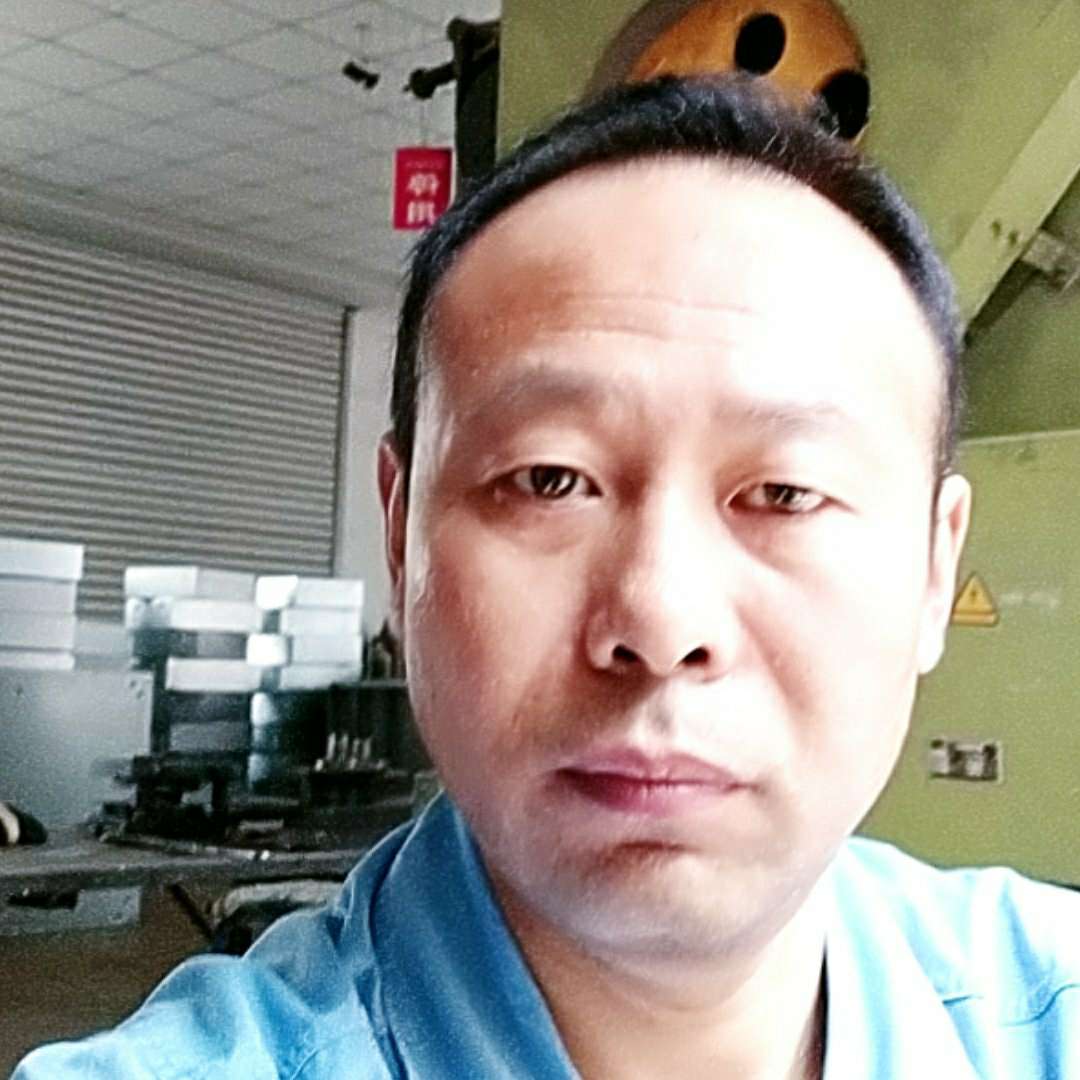 片瓦立锥的照片