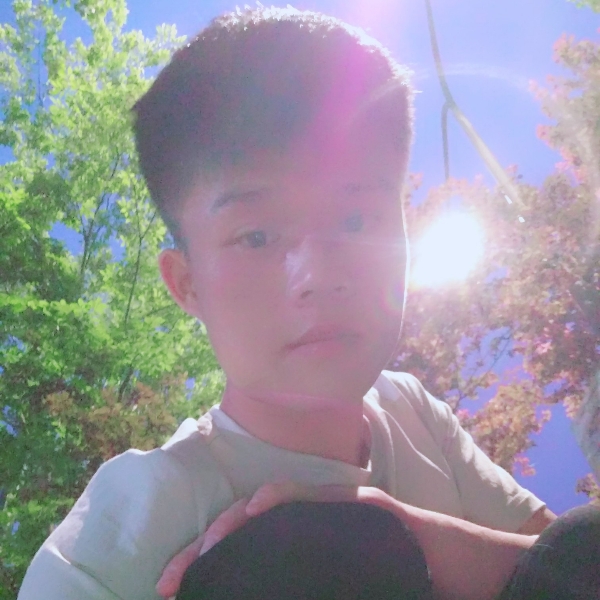 Young。的照片