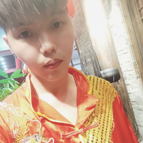跳跳糖不安的照片