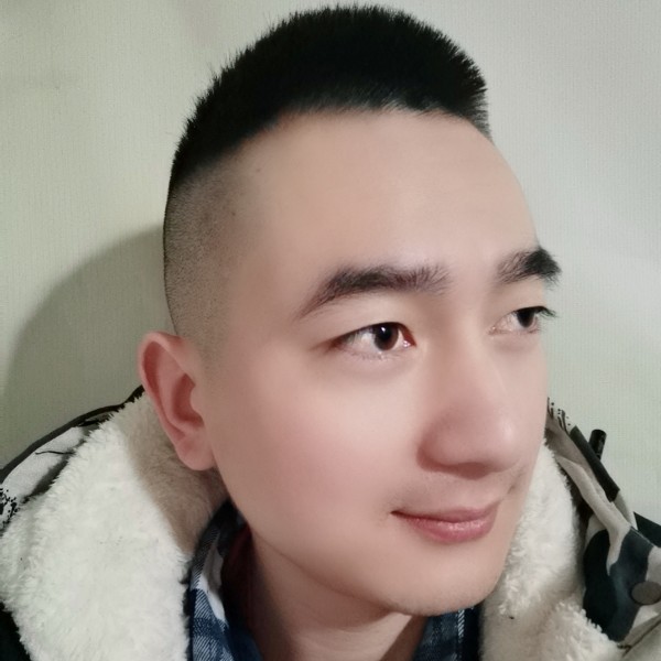 小奶狗的照片