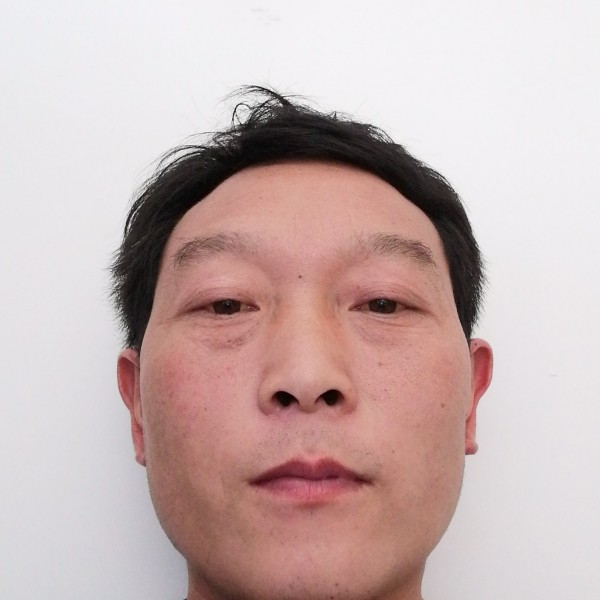 土豪漫步秋月的照片