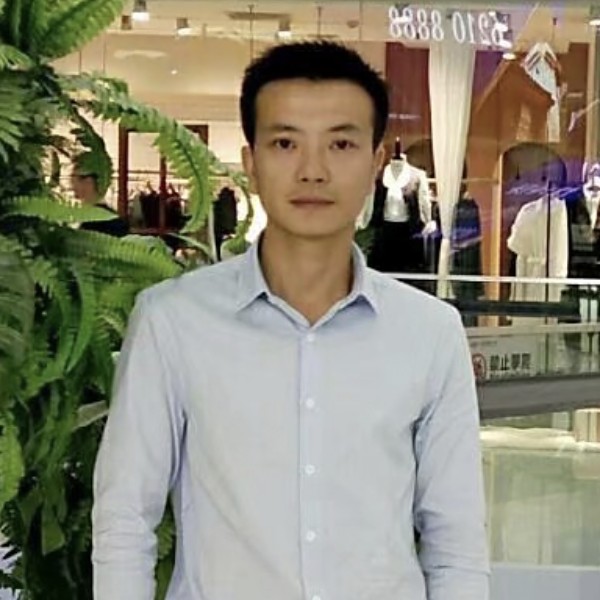 晴天蓝蓝的照片