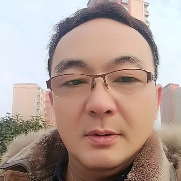 漫步人生路，幸福的照片