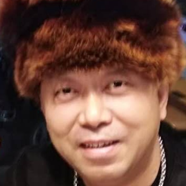 震动大船的照片