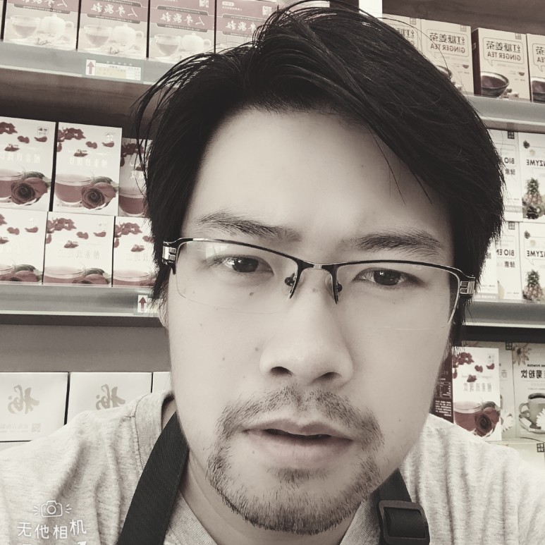 尉迟靖轩的照片