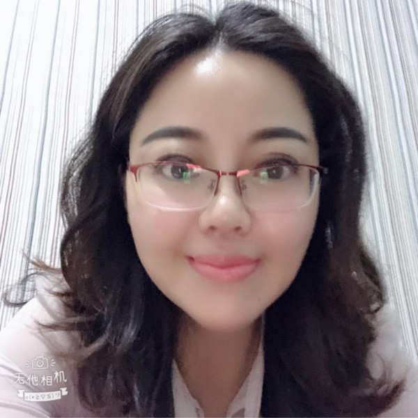 秀发回眸从容的照片