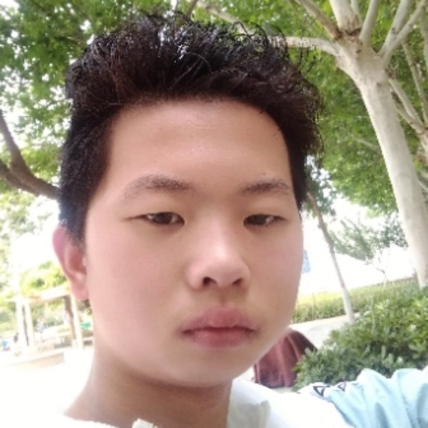 正直蹁跹服饰的照片