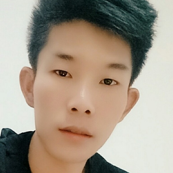 芹菜倾心妩媚的照片