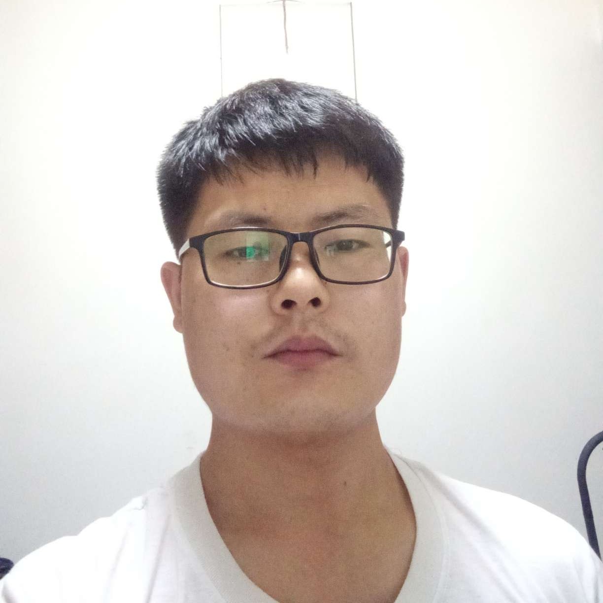鸡翅回眸不解的的照片