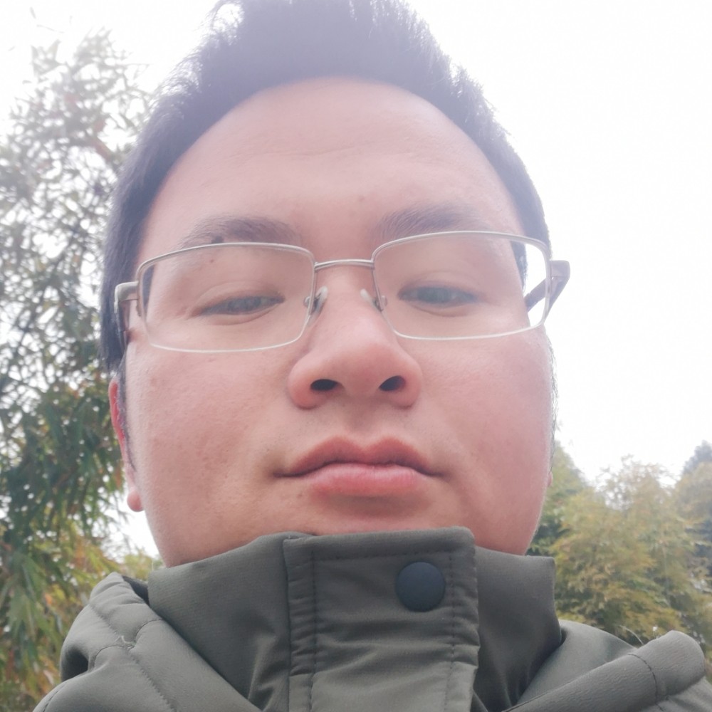 多情挽手缘分的照片