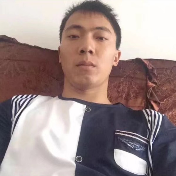 鹫翎的照片