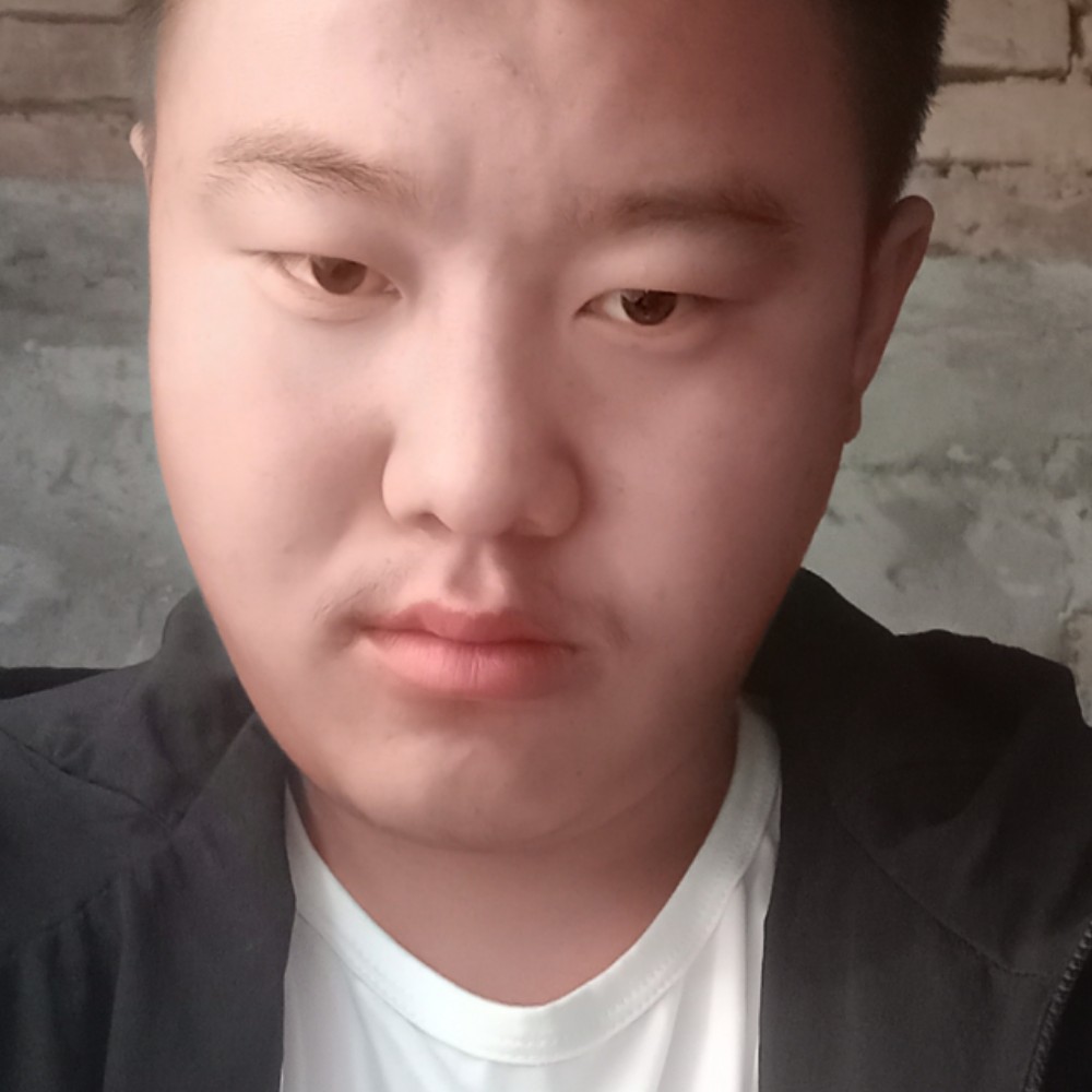 鞋子倾心微笑的照片