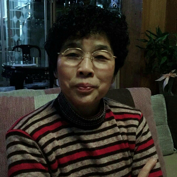 坤姐姐的照片