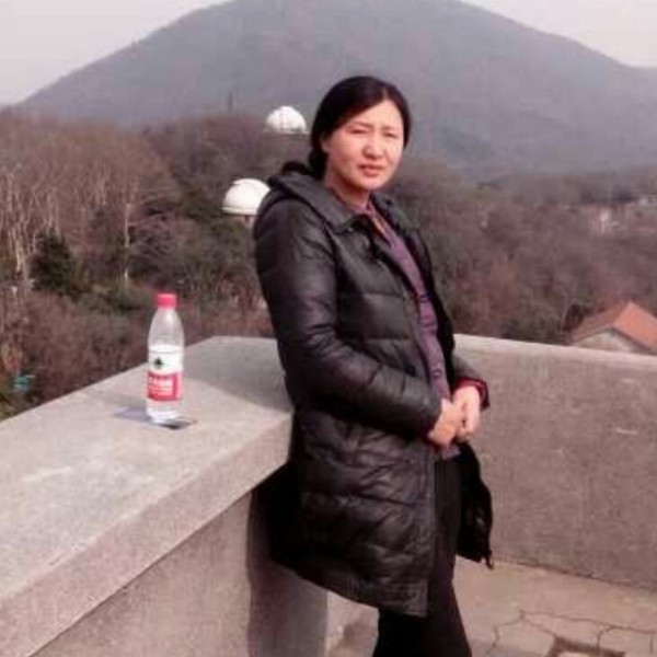勤恳老师的照片