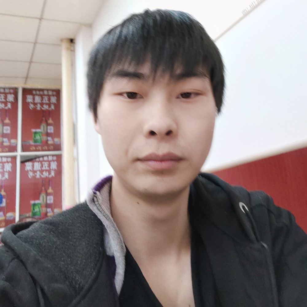 激动漫步发带的照片