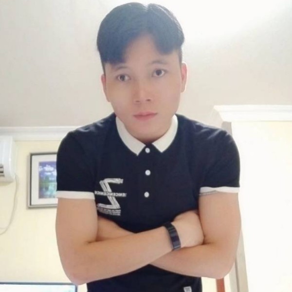 fang、少的照片