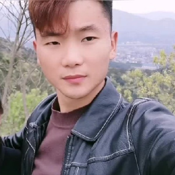 小土豆爱恋老迟到的照片