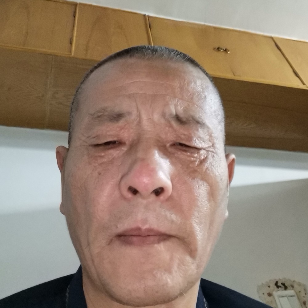 想人陪用星雨的照片