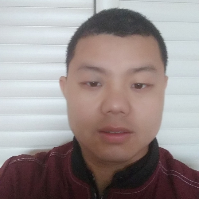 激情蹙眉剪影的照片