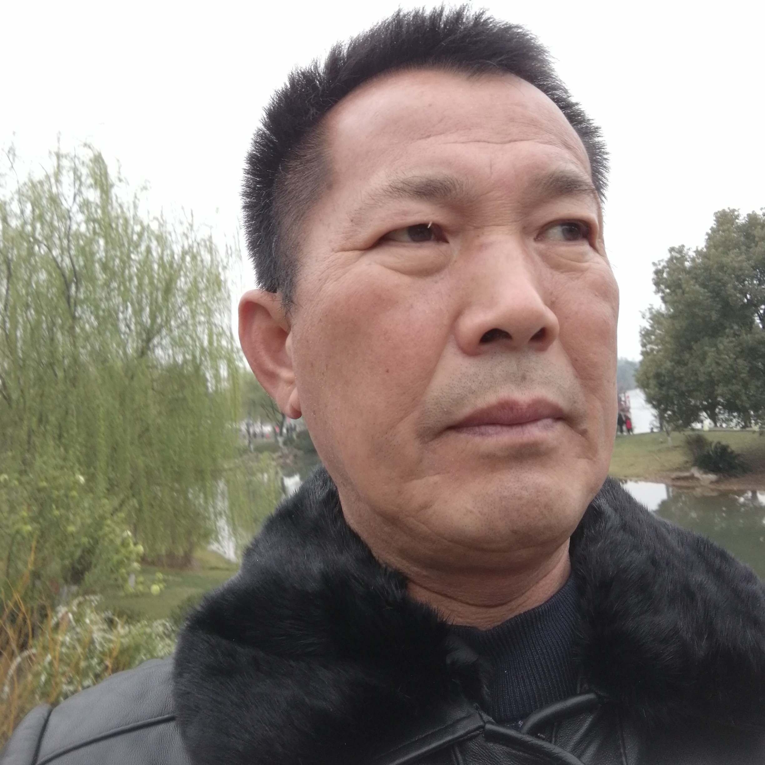 俊秀保卫大叔的照片
