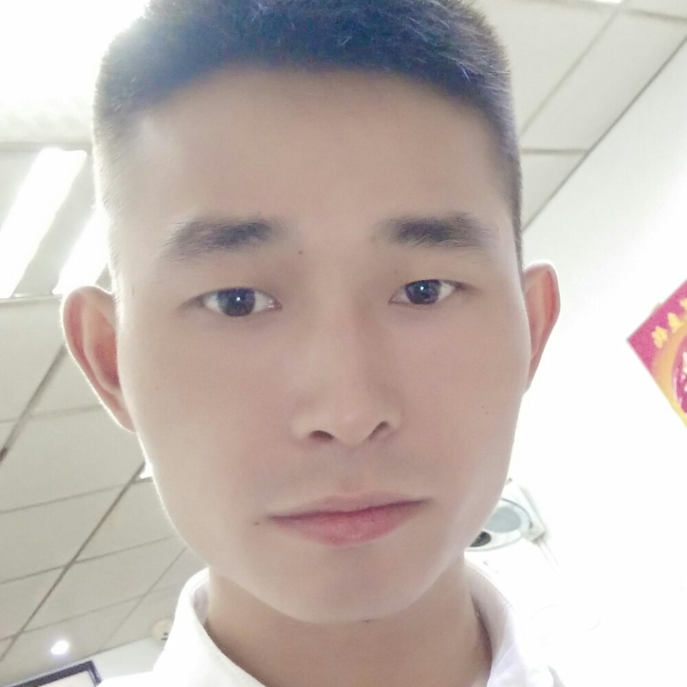 闪闪深拥流沙的照片