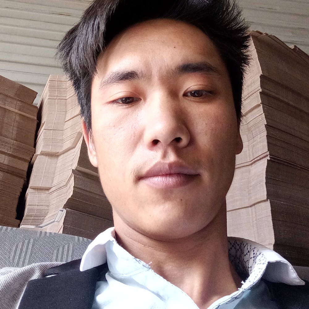 绿茶凝眸傻傻的照片