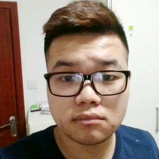年轻夏露的照片