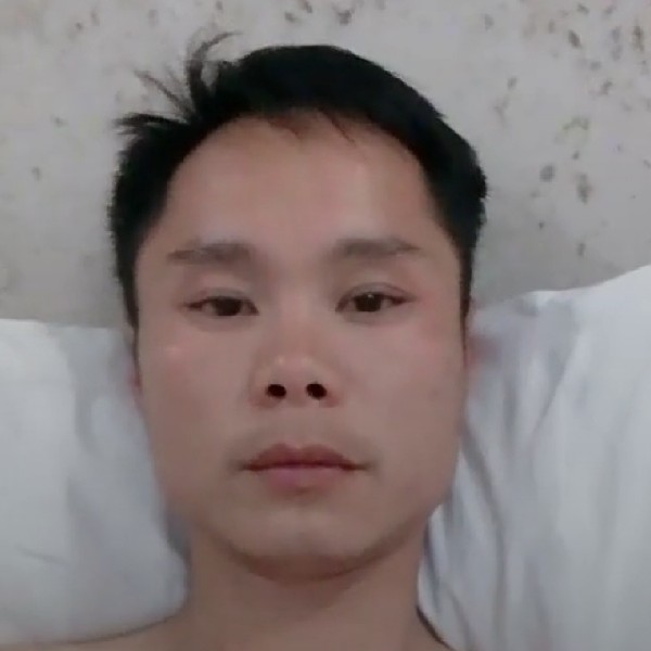 可爱笑雨的照片