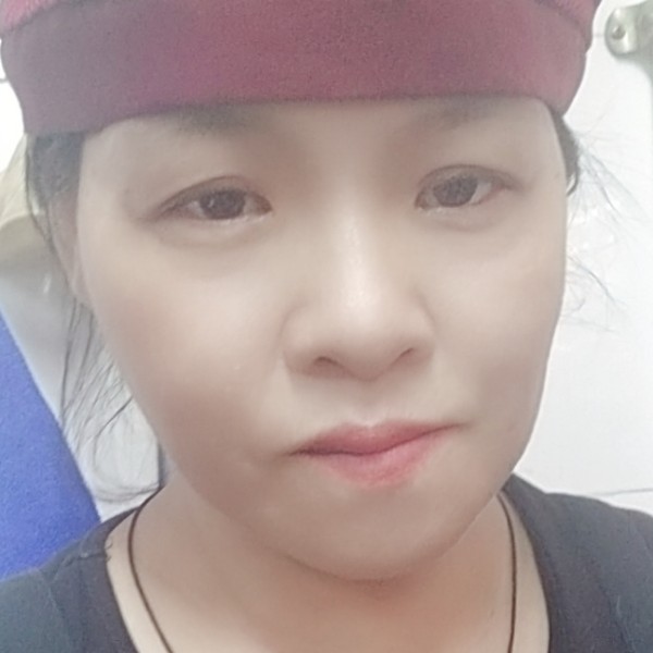 情侣伴侣属羊兔的照片