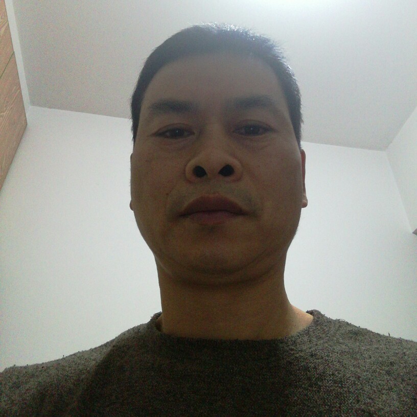 微笑向白开水的照片