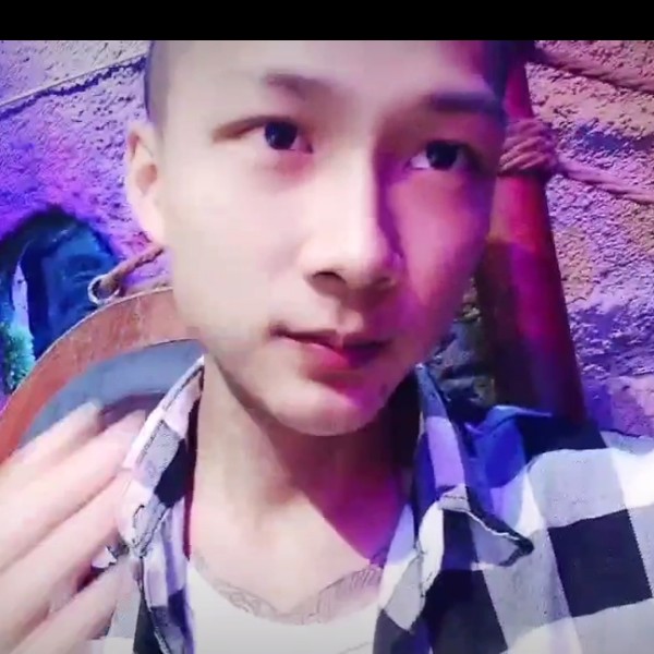身扛艺伎的照片