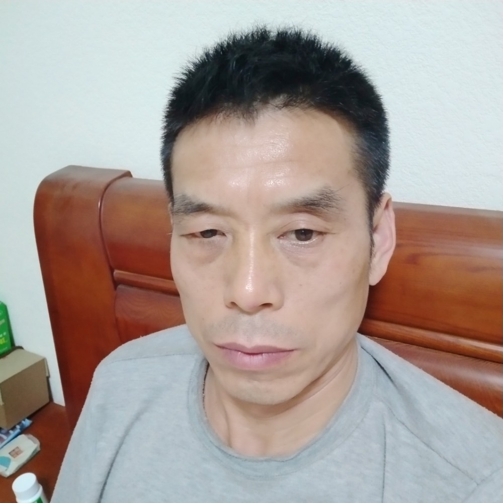 西牛的怕孤单的照片