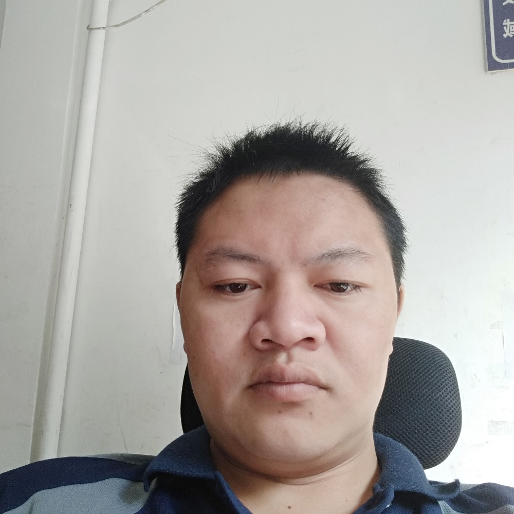 迷人滑板的照片