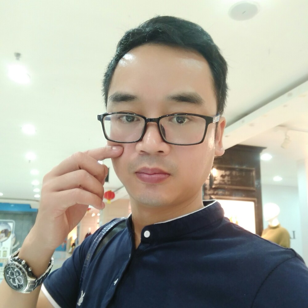 沉默温情的照片