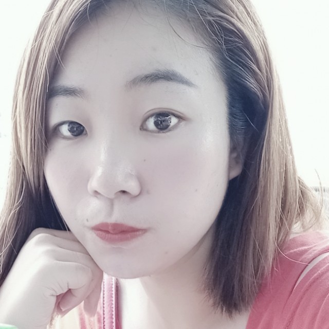 钥匙等待敏感的照片